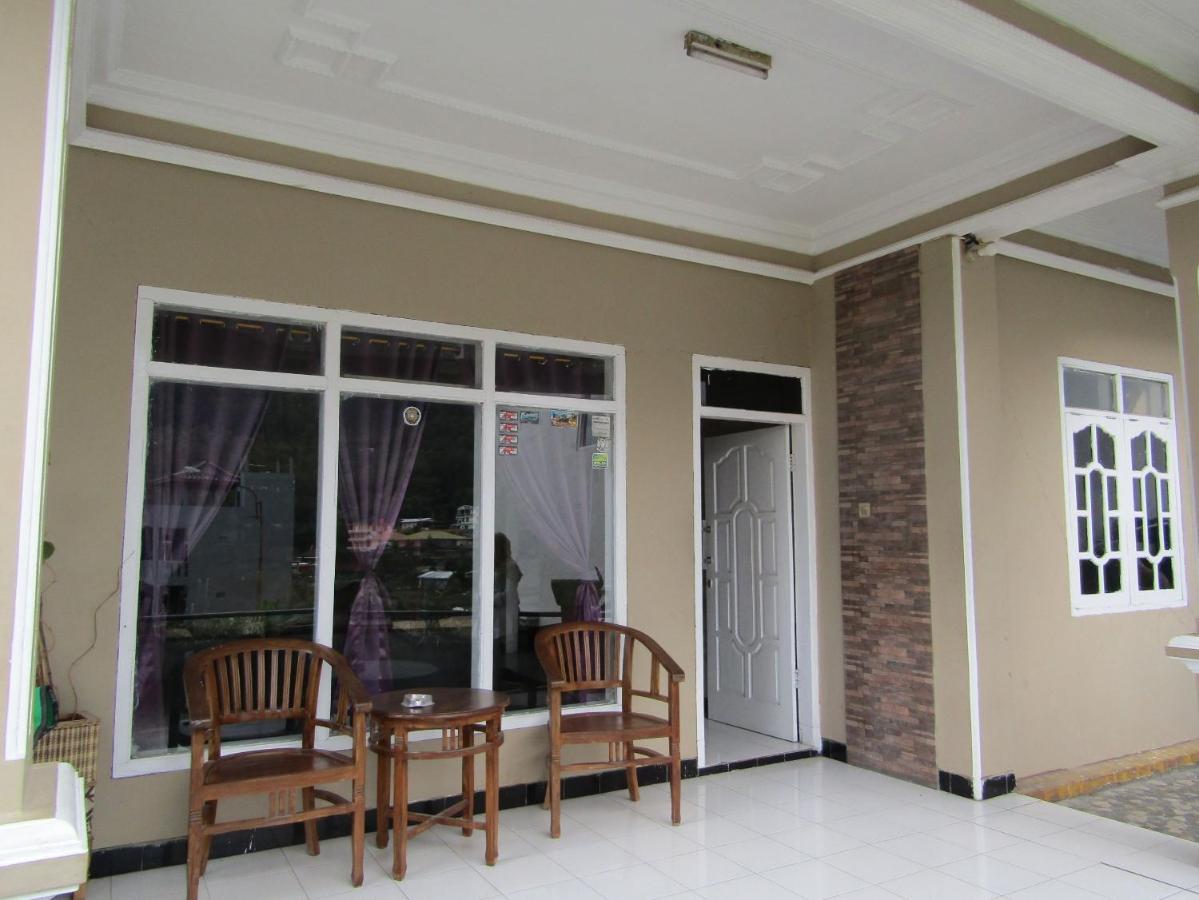 Penginapan Melati Sarangan Exterior photo