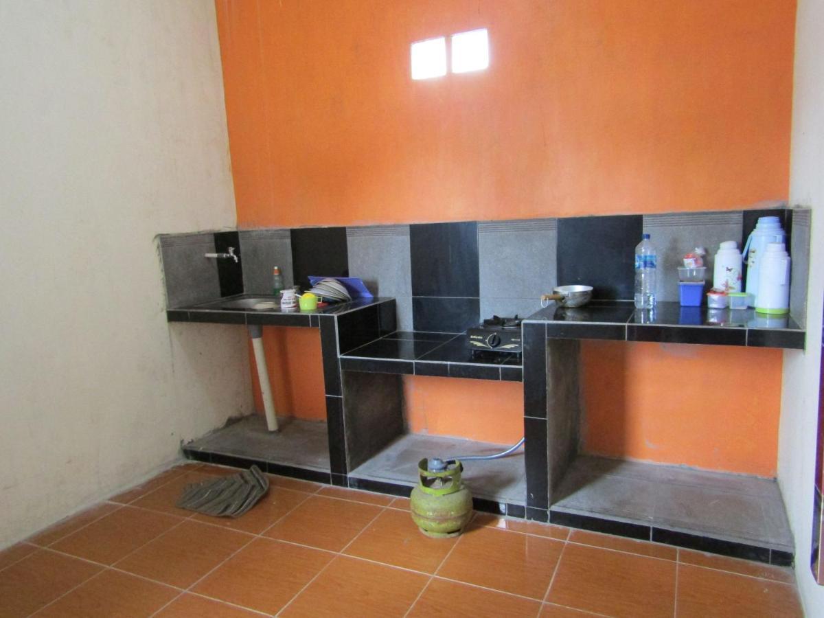 Penginapan Melati Sarangan Exterior photo